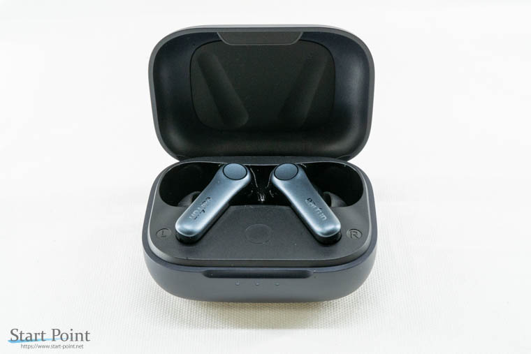 EarFun Air Pro4 ケースとイヤホン