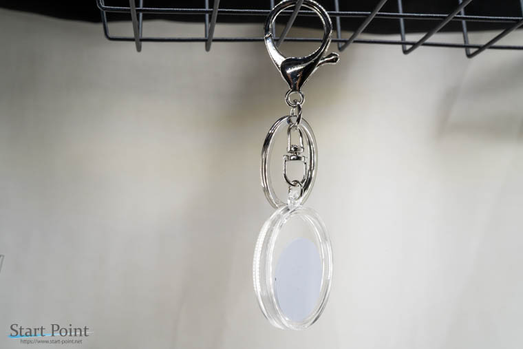 コインホルダーにNFCタグを入れる